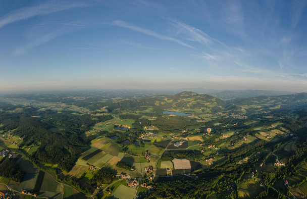Yeşil manzara panorama yukarıda - Fotoğraf, Görsel