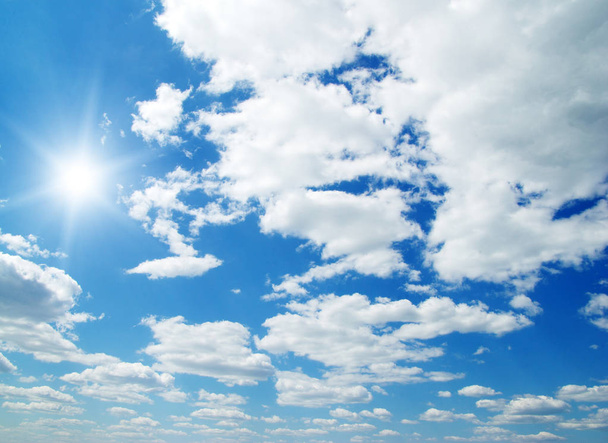 White clouds in blue sky - Zdjęcie, obraz