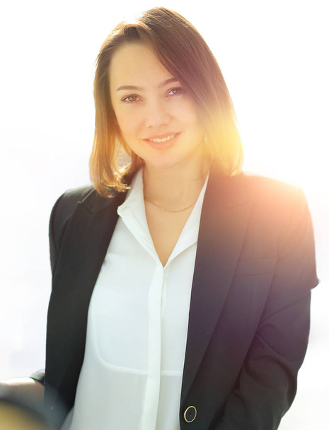 closeup of a successful young business woman - Foto, afbeelding