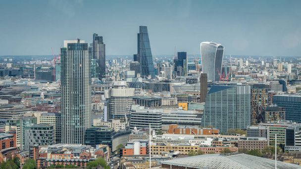 Lontoon kaupunki yksi maailman johtavista rahoituskeskuksista - Valokuva, kuva