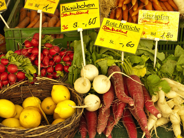農民市場で野菜をクローズ アップ ショット - 写真・画像
