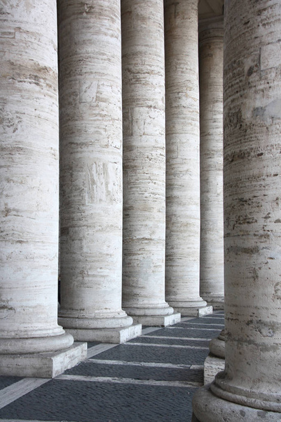 St Peters Square Vatikánváros Rómában oszlopok  - Fotó, kép