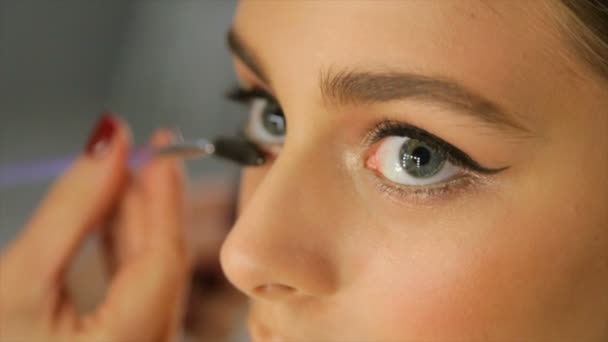 Close-up of eye makeup.full hd video - Video, Çekim