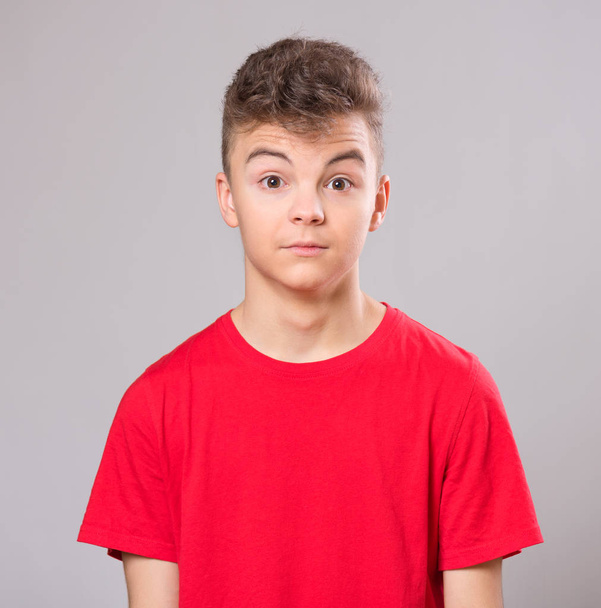 portret teen chłopiec - Zdjęcie, obraz