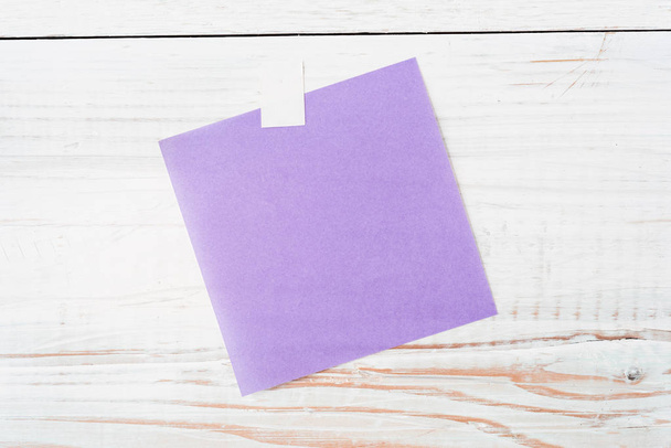 Blank Piece of Purple Noter
 - Фото, изображение