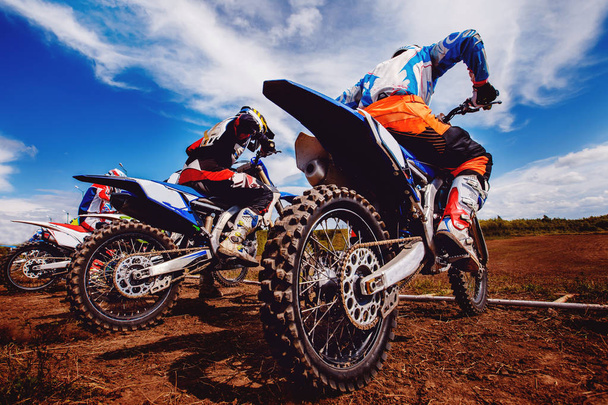 actieve rust motorcross - Foto, afbeelding