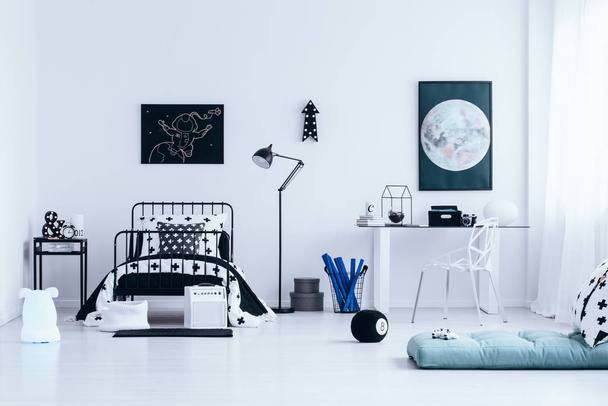 Workspace in bright bedroom interior - Foto, Imagen