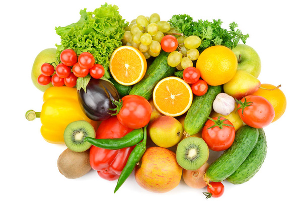 groenten en fruit geïsoleerd op witte achtergrond. - Foto, afbeelding
