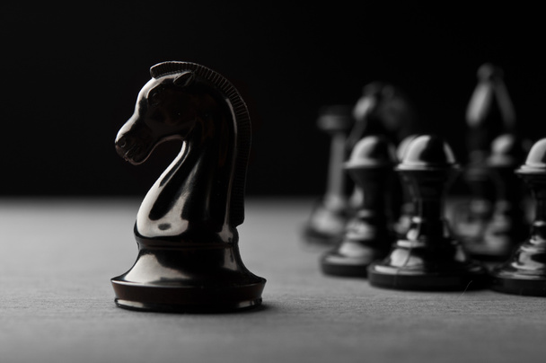 Черные шахматы - Фото, изображение