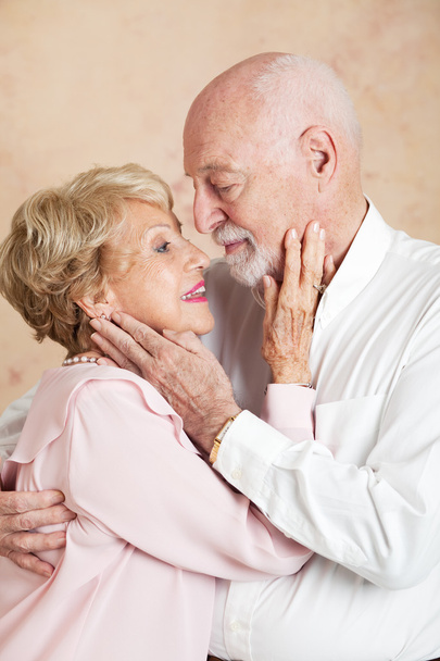 Senior Couple - Still Passionate - Φωτογραφία, εικόνα