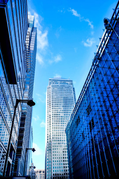 três torres de vidro escritório moderno em Canary Wharf, Docklands
, - Foto, Imagem