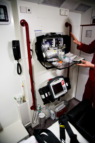 záchranář s vydechovaný vzduch resuscitace - Fotografie, Obrázek