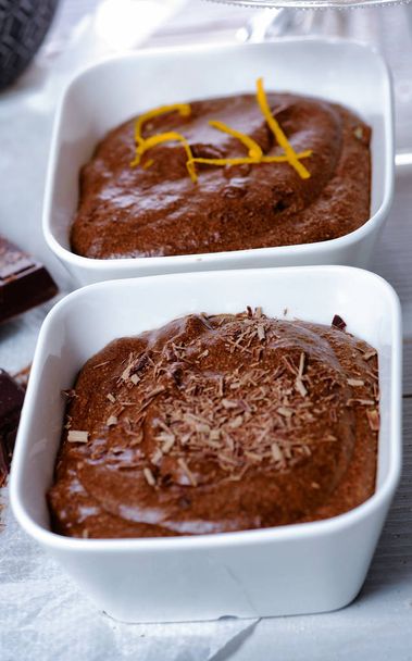 zár-megjelöl-a sötét csokoládé mousse - Fotó, kép