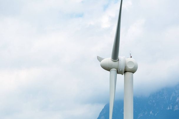 szél turbina Vértes - Fotó, kép