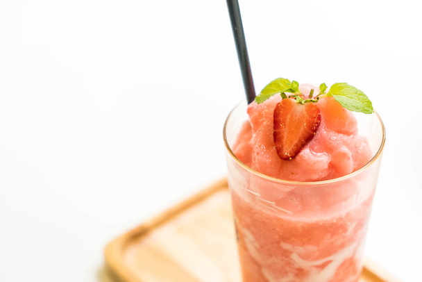 strawberry yogurt smoothies - Foto, immagini