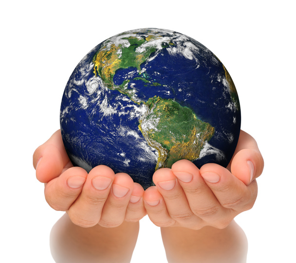 vrouw met globe op haar handen, Zuid- en Noord-Amerika - Foto, afbeelding