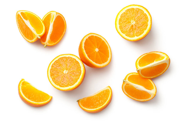 Naranja aislado sobre fondo blanco - Foto, imagen