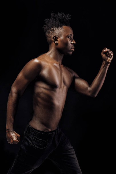 African American male runner - 写真・画像