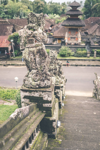Hindu stone statue in the balinese temple. Tropical island of Bali, Indonesia. - Valokuva, kuva