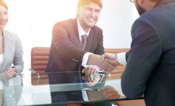 Handshake of successful business people - Фото, зображення