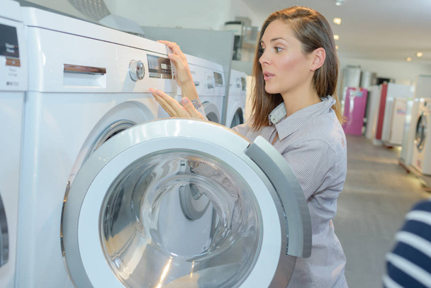 question about a washing machine - Foto, Imagem