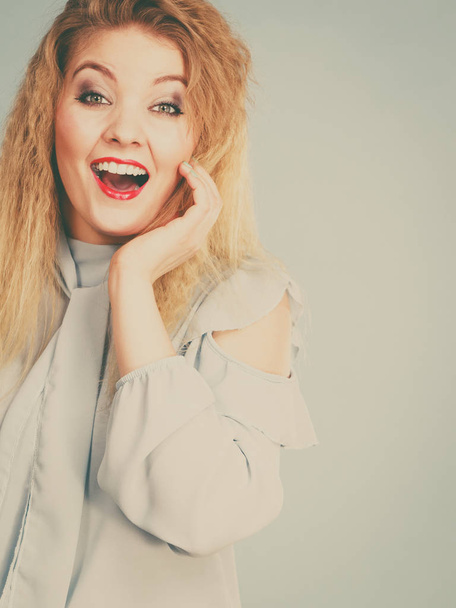 Happy positive smiling blonde woman - Valokuva, kuva