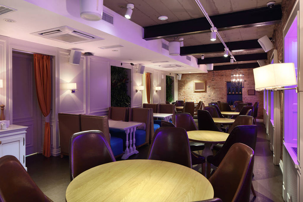 Európai étterem, élénk színek - Fotó, kép
