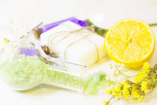 Spa concept with essential oil and lemon - Foto, immagini