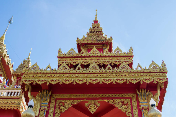 Thai temple of WAT PHRATHAT RUENG RONG TEMPLE in Sisaket,Thailand - Фото, изображение