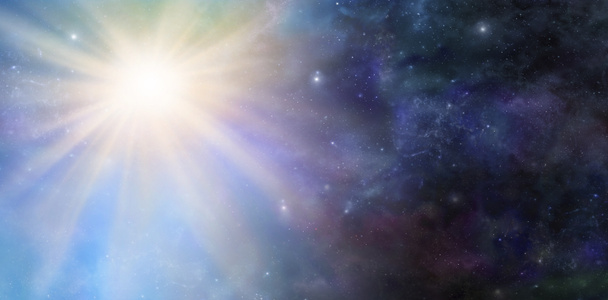 Deep Space Big Bang Event - Широкая панель темного звездного космоса с массивным светом вспыхнул большой взрыв феноменальное событие
  - Фото, изображение