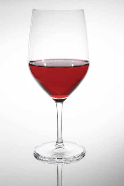 red wine glass isolated on white - Valokuva, kuva