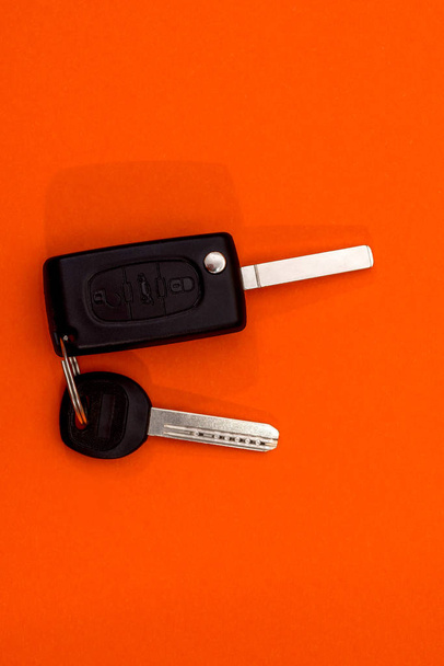 keys and black car alarm panel - Foto, immagini