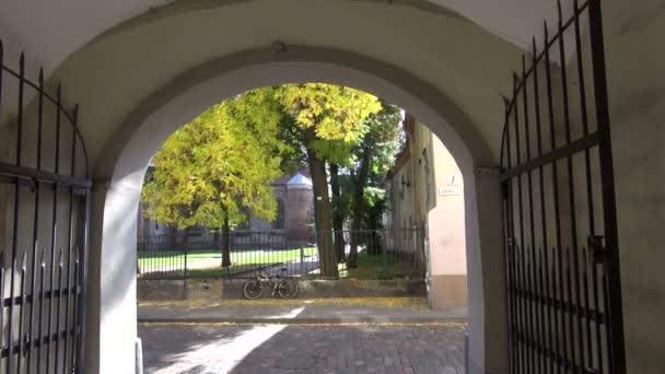 Vilnius old town street arc - Footage, Video