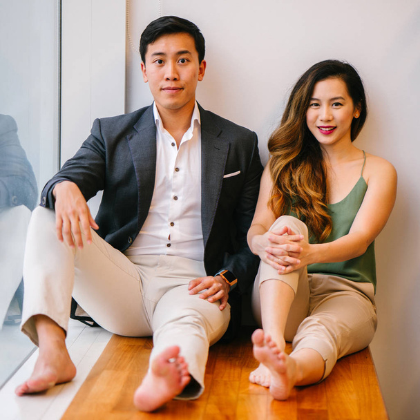 Portrait of a Chinese Asian (Singaporean) couple - Фото, зображення