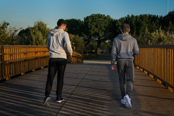 iki arkadaş spor giyim - Fotoğraf, Görsel