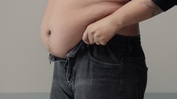 overweight man closeup of belly - Footage, Video