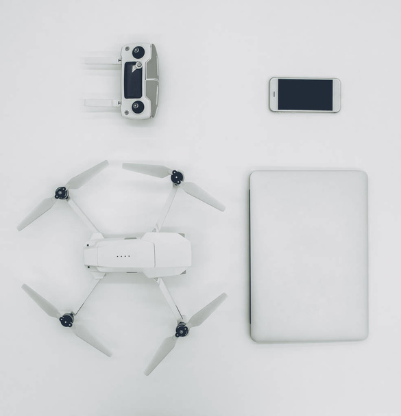 Modern devices in quadcopter store - 写真・画像