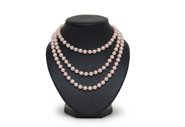 Collar de perlas en maniquí negro aislado
 - Foto, Imagen