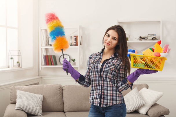 Oda temizlemek hazır boya, vernik ile kadın - Fotoğraf, Görsel