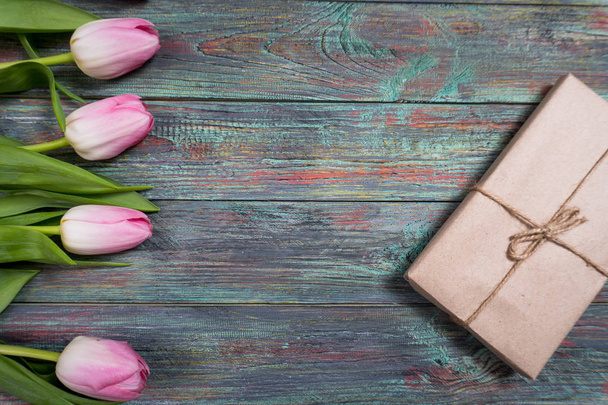 Border of fresh pink spring tulips - Foto, imagen