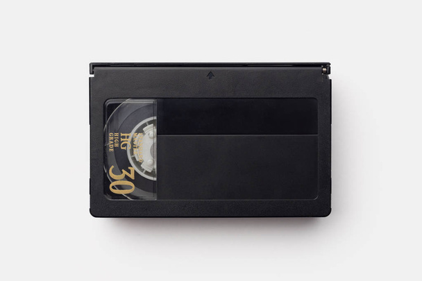 hi8 Videokassette über weißem Hintergrund, Draufsicht - Foto, Bild