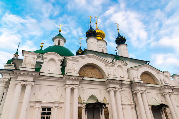 Cathedrals Spaso Yakovlevsky Dimitriev Monastery in a Rostov Veliky, Russia - Valokuva, kuva