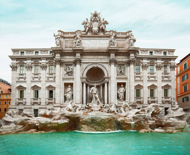 Fontaine de Trevi à Rome, Italie
  - Photo, image