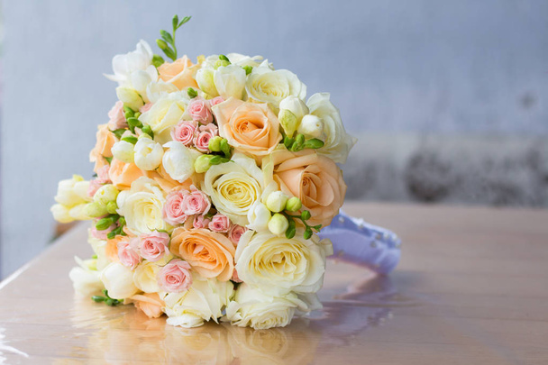 Ślub bukiet pięknych kwiatów na wakacjach - Zdjęcie, obraz