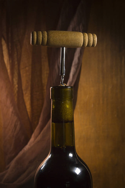The neck of a wine bottle - Foto, Imagen