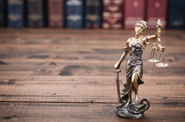 Scales of Justice, Justitia, Lady Justice and Law books in the background. - Fotoğraf, Görsel