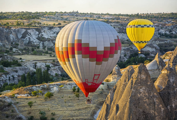Αερόστατα θερμού αέρα (Καππαδοκία, Τουρκία) - Φωτογραφία, εικόνα