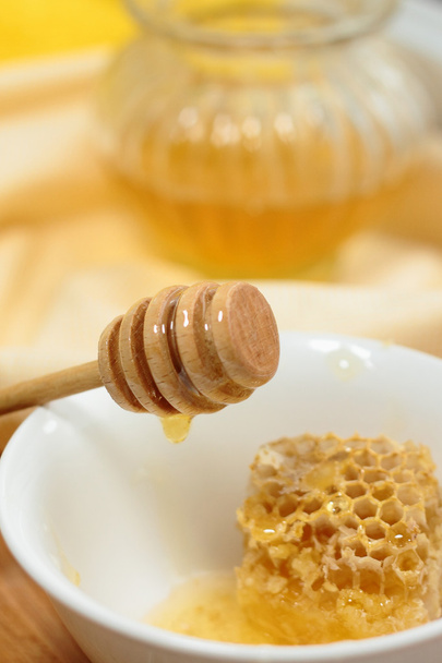 Honey with honeycomb - Fotoğraf, Görsel