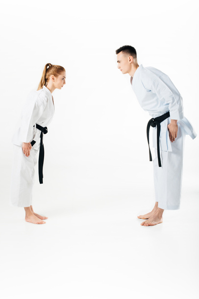 karate harcos szertartásához elszigetelt fehér - Fotó, kép