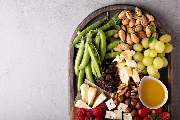 Cheese and vegetables board - Foto, Imagem